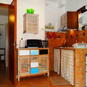 La Casa Di Maya E La Mansardina Di Alice Sassari