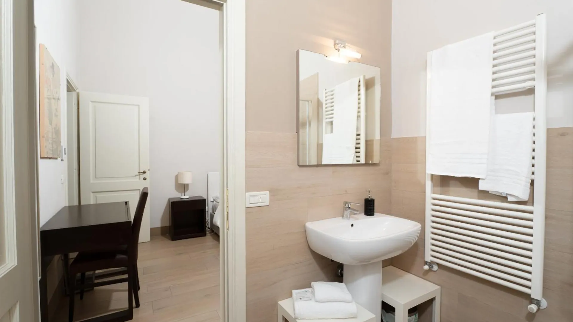 Semesterbostad Borgo Suite Apartment Pisa